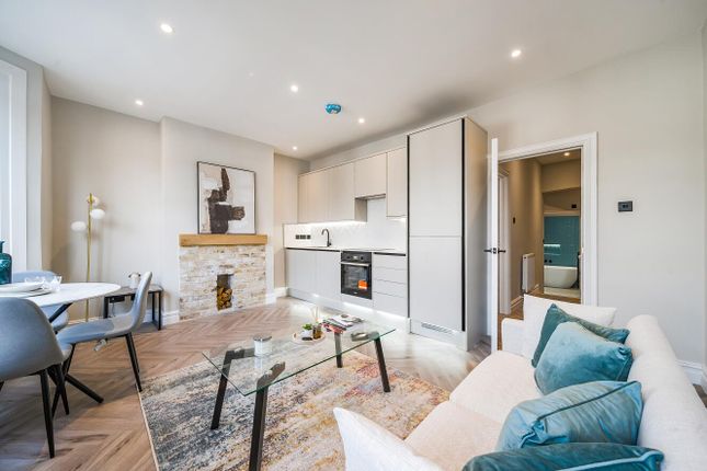 Farley Road, Catford, London, SE6 2 bed flat for sale