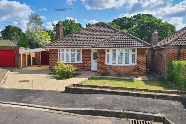 Winstone Crescent, North Baddesley SO52 3 bed detached bungalow for sale