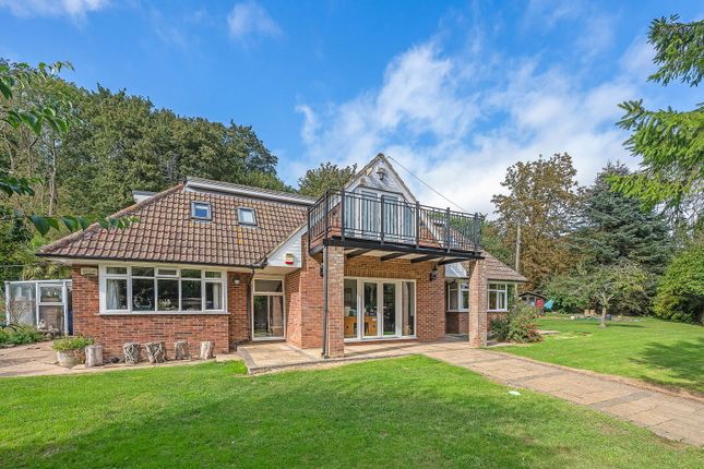Faversham ME13 6 bed detached house for sale