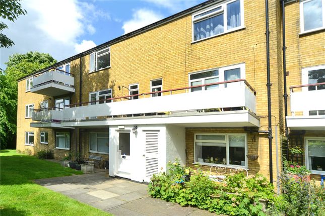 Woodmansterne Lane, Banstead, Surrey... 2 bed apartment for sale