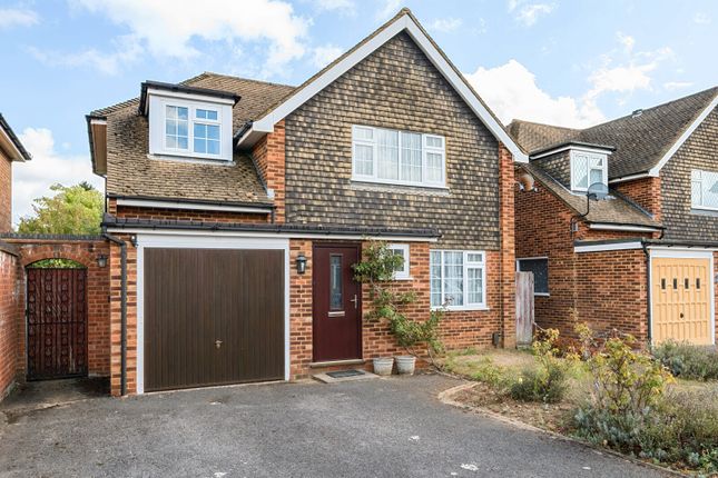 Heathervale Road, New Haw, KT15 4 bed detached house for sale