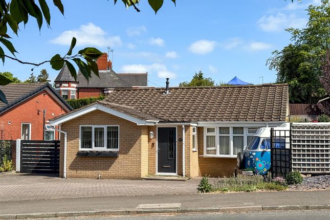 2 bedroom detached bungalow for sale