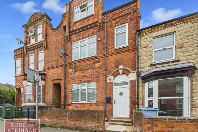 5 bedroom terraced house for sale