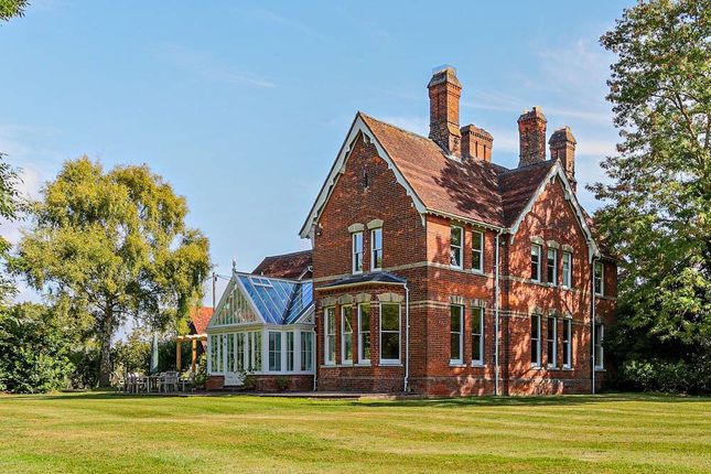 Good Easter, Chelmsford, Essex 6 bed detached house for sale