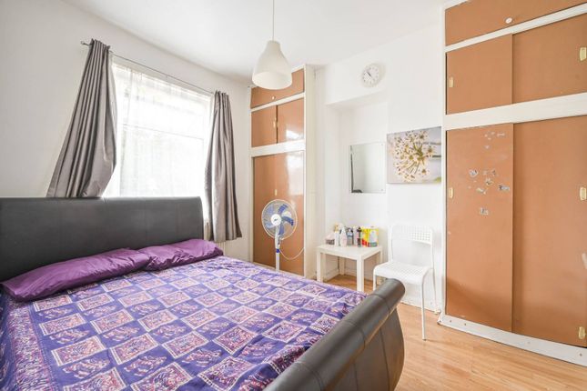 Ruby Road, Lloyd Park, London, E17 3 bed house for sale