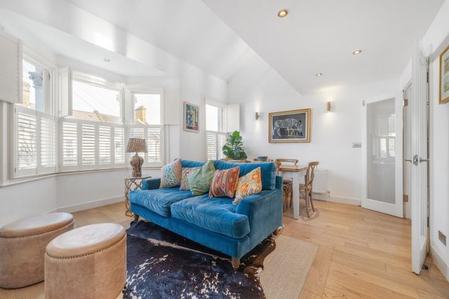 Brading Road, SW2 2 bed flat for sale