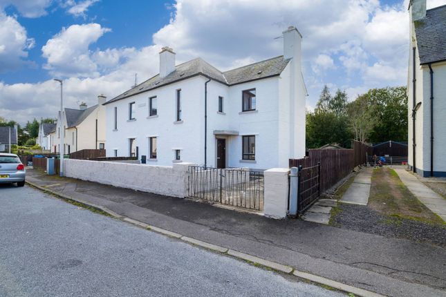 9 Simpson Place, Dingwall, IV15 9QD 4 bed semi
