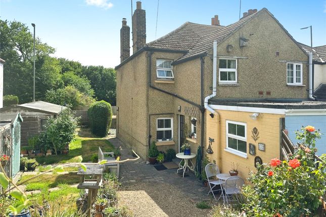 3 bed end terrace house