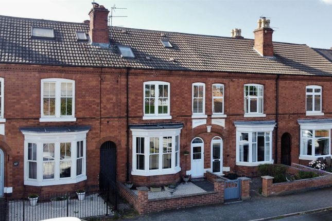 5 bedroom town house for sale