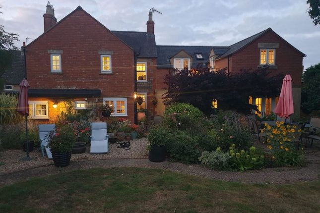High Street, Towcester NN12 5 bed detached house for sale
