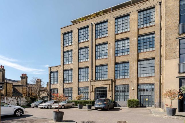 Asylum Road, Peckham, London, SE15 1 bed flat for sale