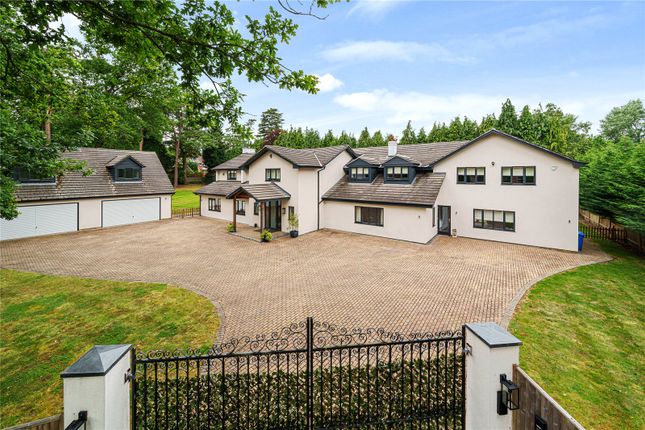 6 bedroom detached house for sale