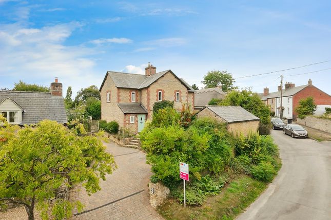 4 bedroom cottage for sale