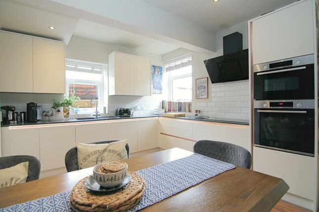 Ashfield Grove, Pudsey, West Yorkshire 3 bed semi