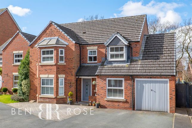Parish Gardens, Leyland 4 bed detached house for sale