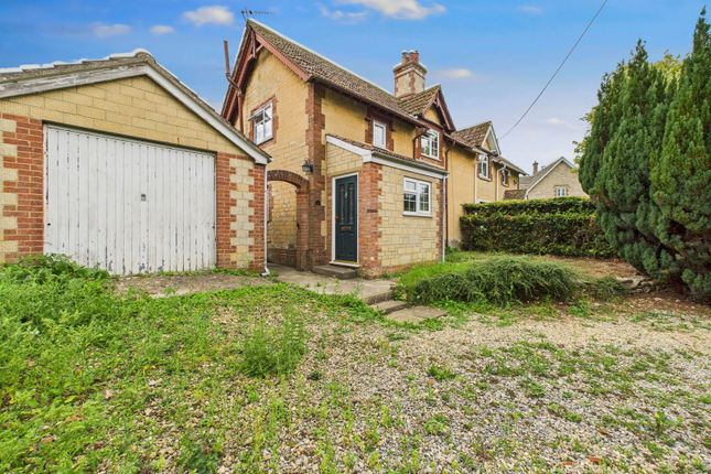 2 bedroom semi-detached house for sale