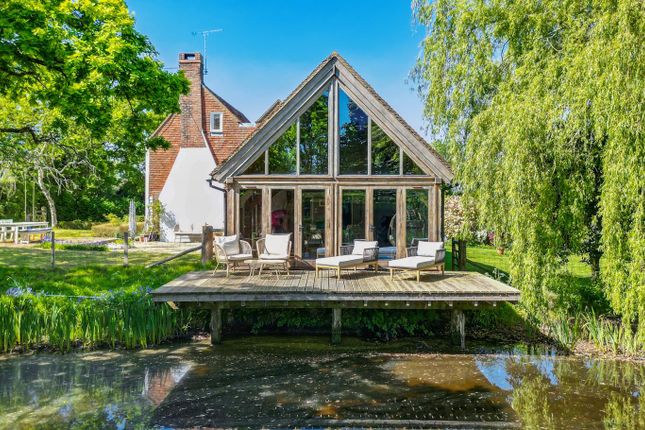 Puddingcake Lane, Cranbrook TN17 4 bed detached house for sale