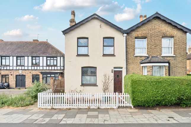 2 bedroom semi-detached house for sale