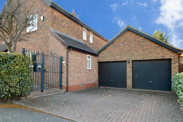 Abingdon Way, Orpington BR6 4 bed detached house for sale