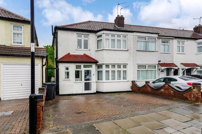 Eastbury Avenue, Enfield, EN1 4 bed terraced house for sale