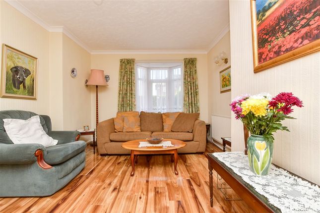 3 bed end terrace house