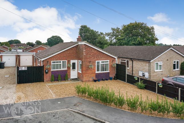 Cawstons Meadow, Poringland, Norwich 3 bed detached bungalow for sale