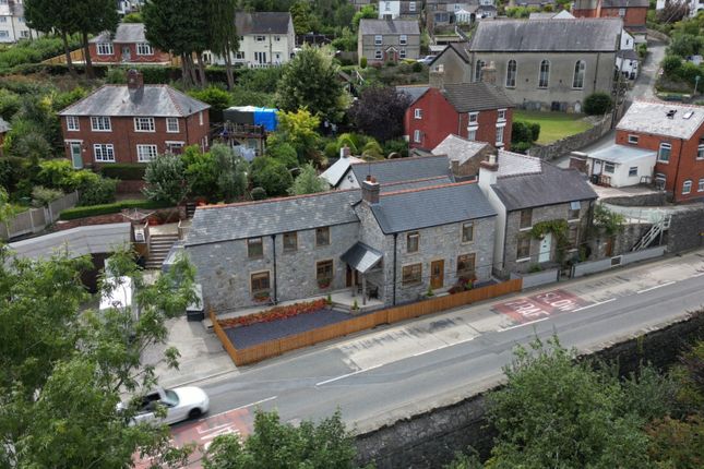 Holyhead Road, Froncysyllte... 3 bed detached house for sale