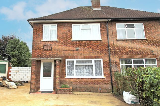 St. Laurence Close, Uxbridge 3 bed semi