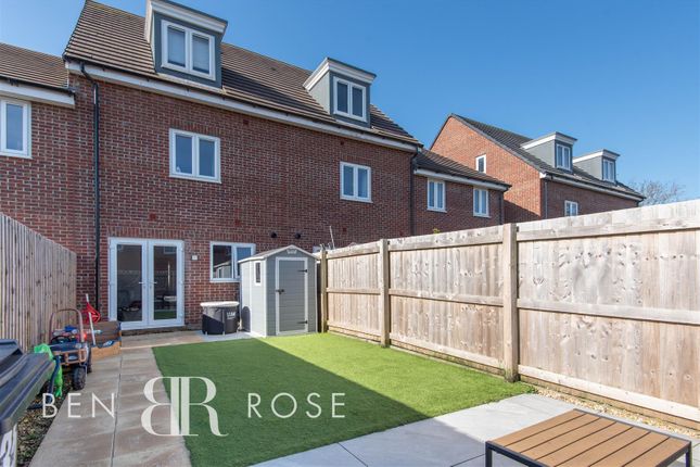 Twine Way, Leyland 3 bed townhouse for sale