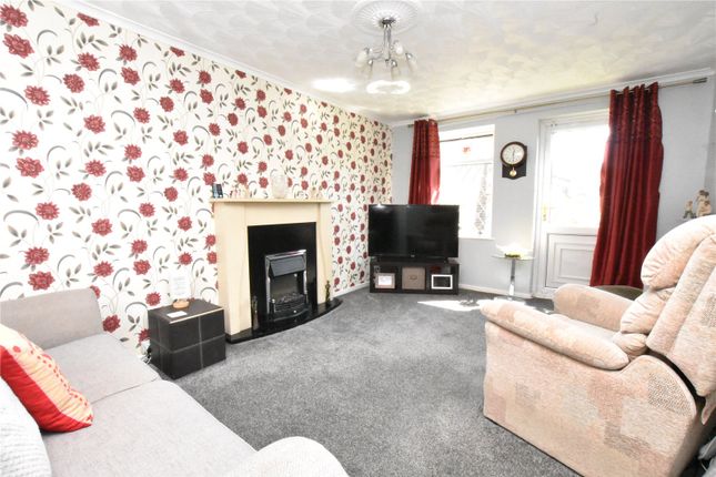 Taylors Close, Leeds, West Yorkshire 3 bed end of terrace house for sale
