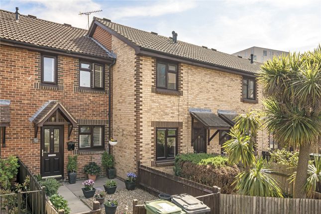 Southerngate Way, New Cross, SE14 2 bed terraced house for sale