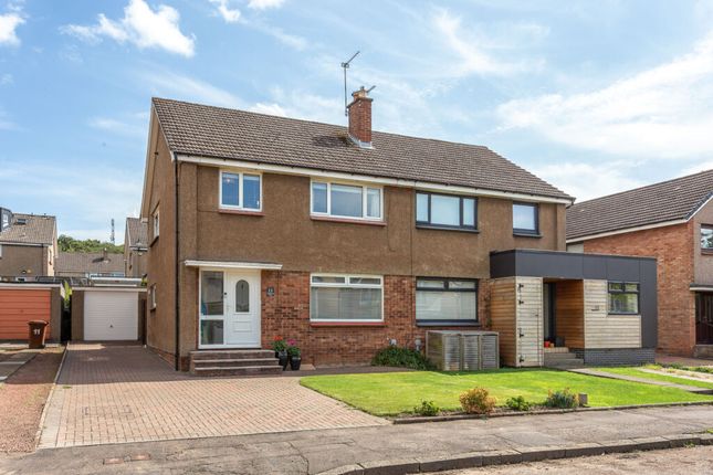 13 Clerwood View, Edinburgh, EH12 8PH 3 bed semi