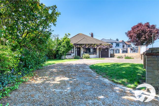 Danson Crescent, Welling, Kent, DA16 3 bed bungalow for sale