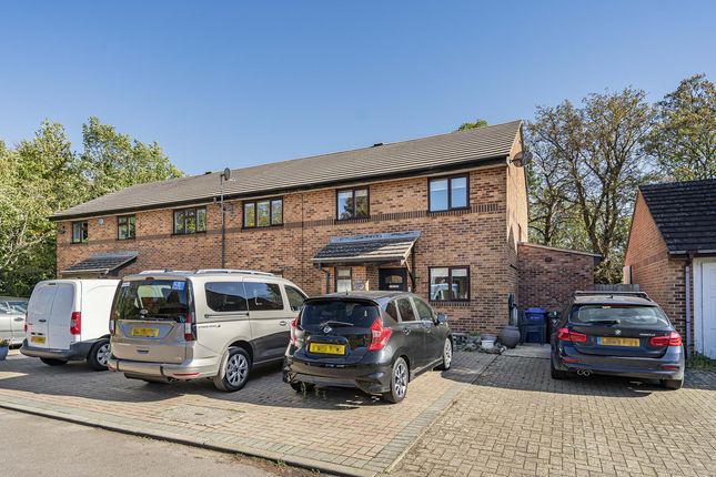 Montgomery Road, Bicester, OX27 4 bed semi
