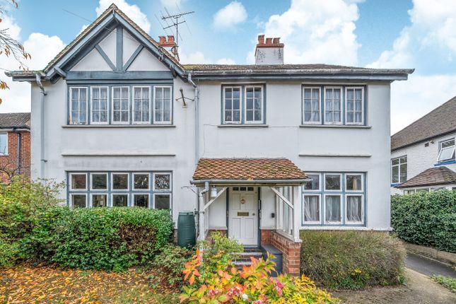 Station Road, Berkshire RG40 5 bed detached house for sale