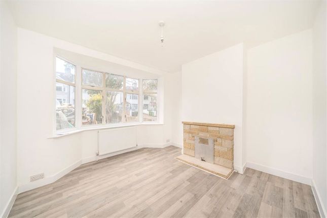 Woodbrook Road, London SE2 3 bed end of terrace house for sale