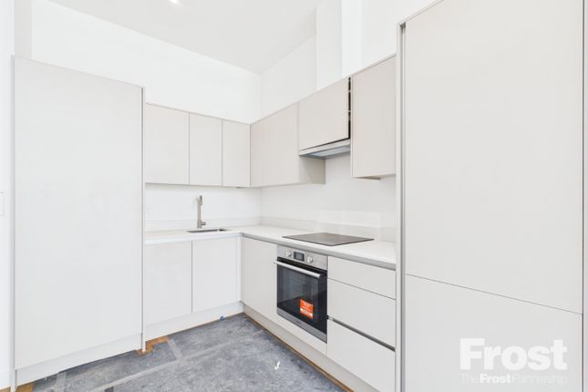 Lakeside East, The Causeway... 1 bed apartment for sale