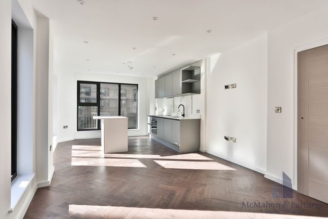 Minories, London, EC3N 1 bed apartment for sale
