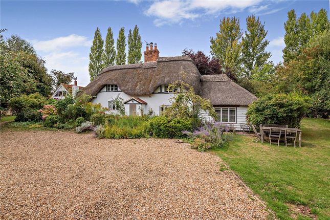 Brightwalton, Newbury, Berkshire, RG20 6 bed detached house for sale