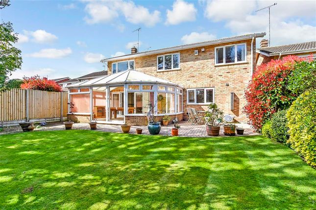 4 bed detached house