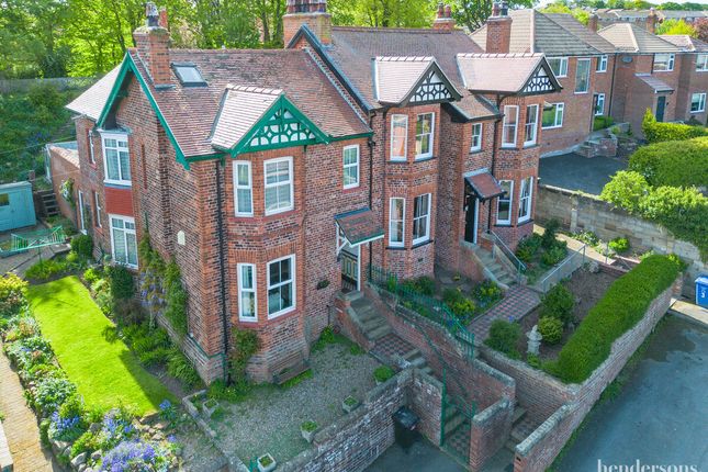 4 bedroom semi-detached house for sale