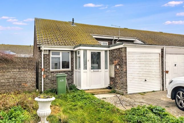 LONGSTONE CLOSE, SOUTHWELL, PORTLAND... 2 bed bungalow for sale