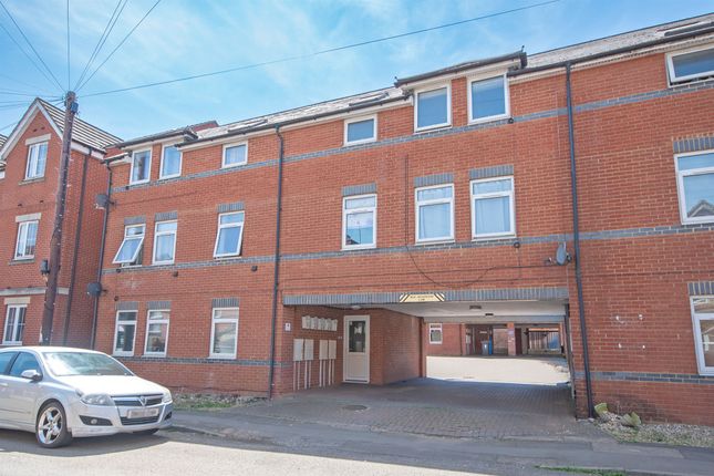 2 bed flat