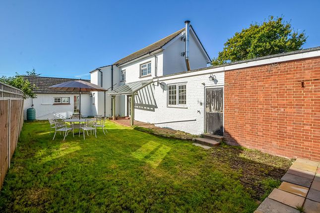 3 bedroom cottage for sale