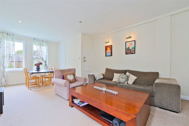 3 bedroom maisonette for sale