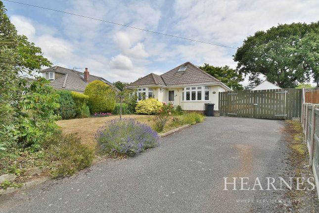 Clayford Avenue, Ferndown, BH22 2 bed detached bungalow for sale