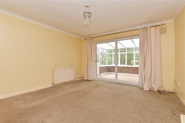 Josephine Avenue, Lower Kingswood... 3 bed semi