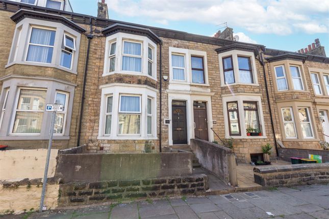 5 bed terraced house