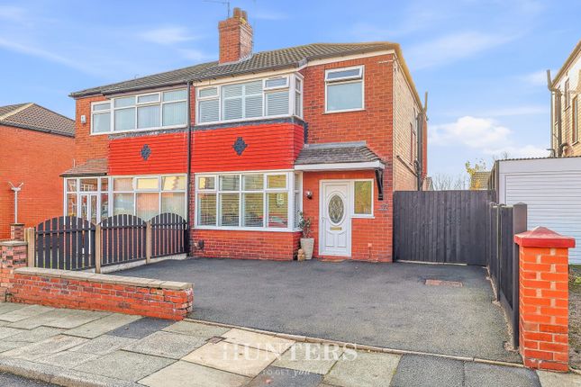 Towncroft Avenue, Middleton, M24 3 bed semi