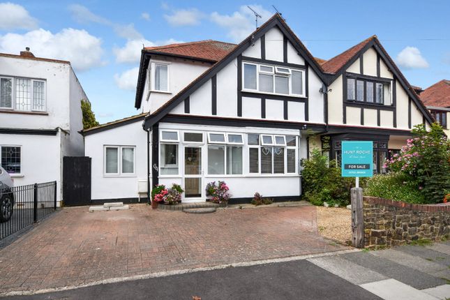 St. Andrews Road, Shoeburyness... 3 bed semi